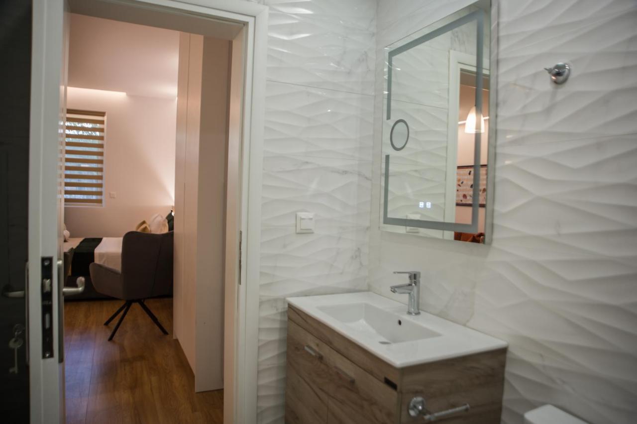 Kanari Elegant And Cozy Studios Каламата Экстерьер фото